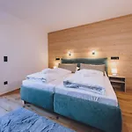 Premium Areit By We Rent, Summercard Included 公寓