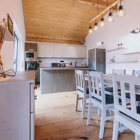 Premium Areit By We Rent, Summercard Included Apartment Zell am See